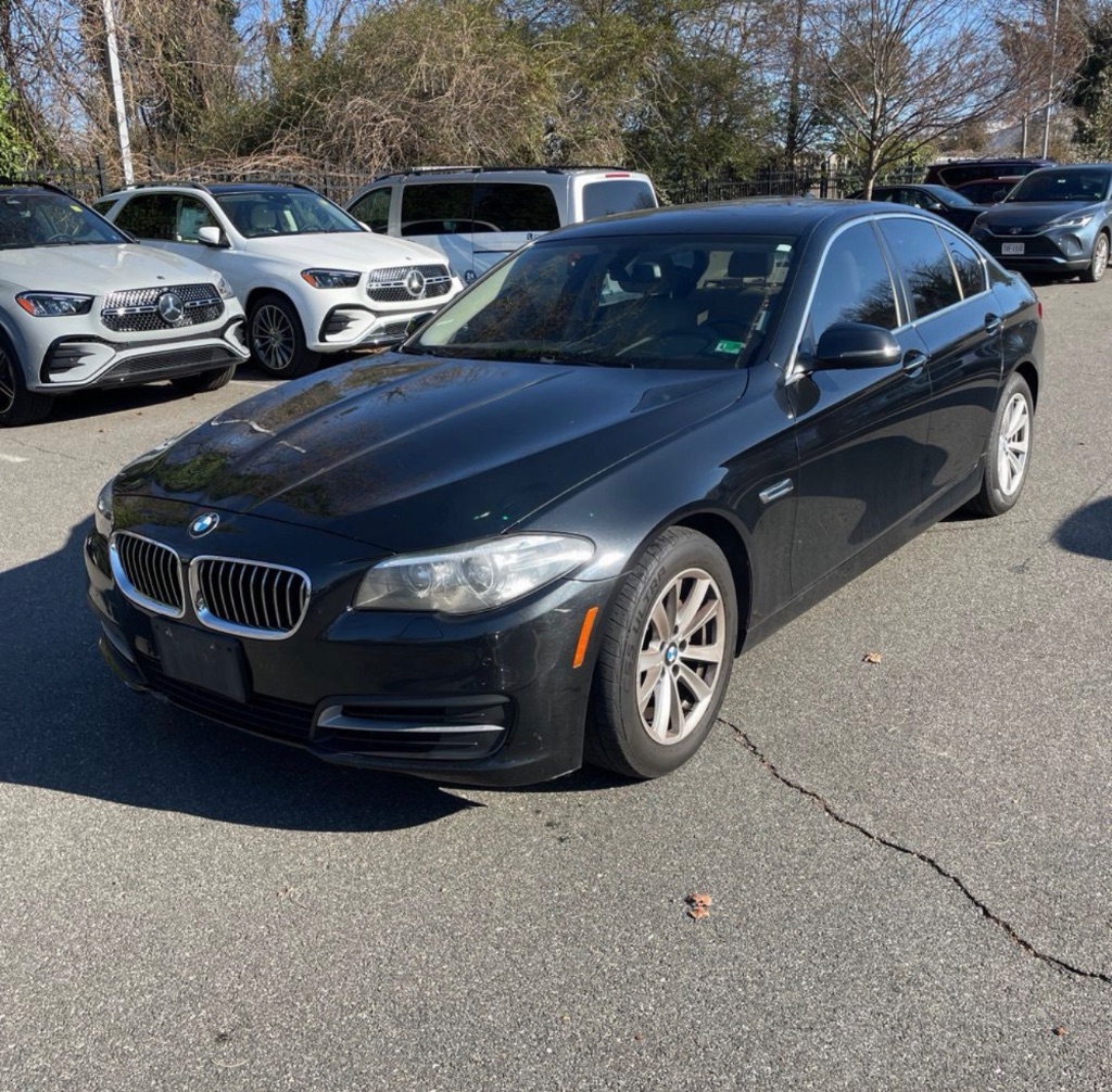 2014 BMW 5 Series 528i Sedan's photo